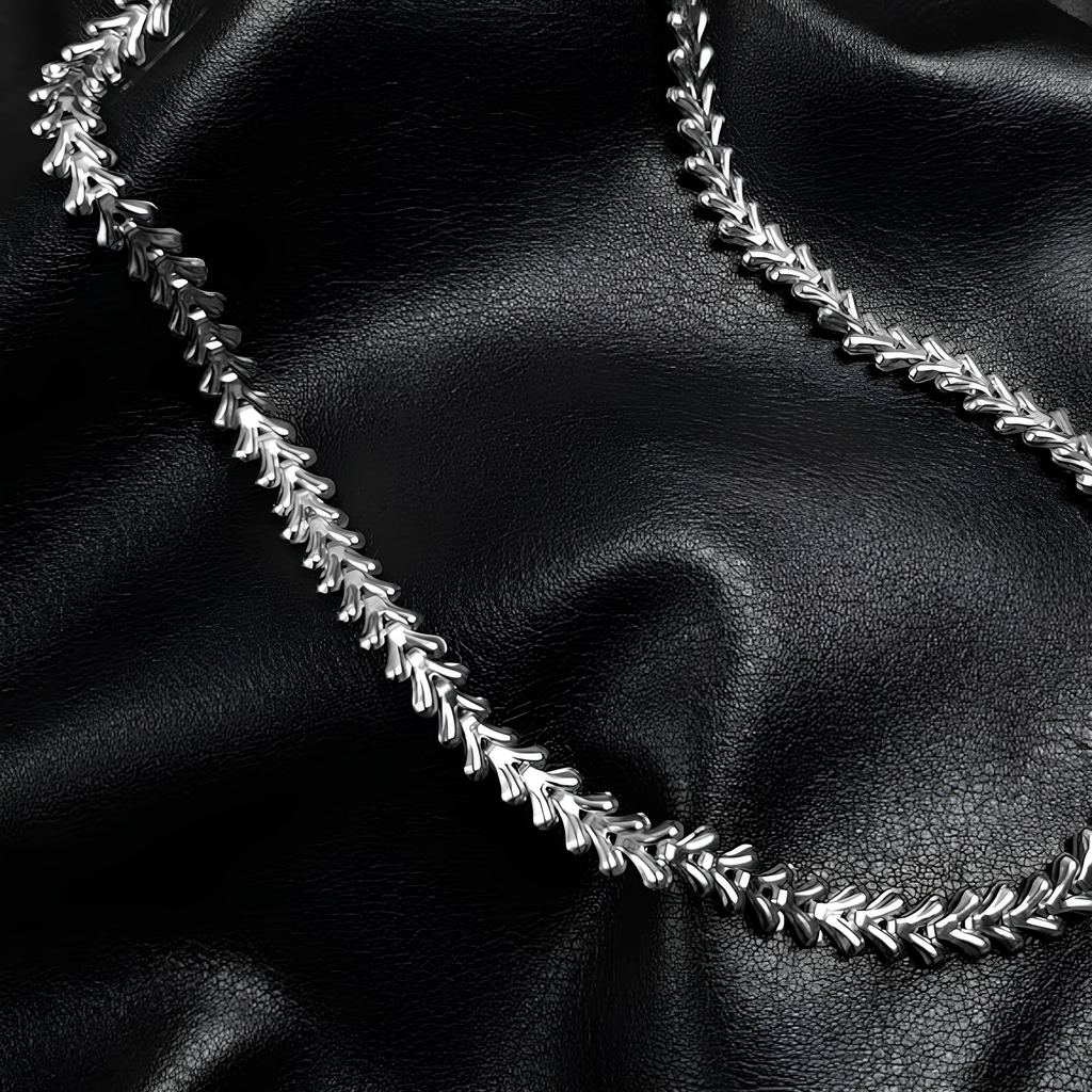 Vertebrae Choker